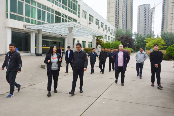 Li Xiaofeng, Secretary of the Party Committee and Chairman of Yangling Technology Group, and his delegation visited and inspected Dingtian Group(图7)
