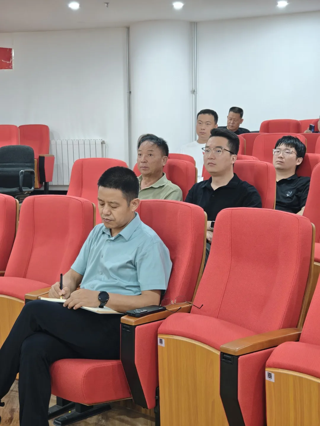 同心聚力再出发｜济农2026年中营销会议召开(图36)